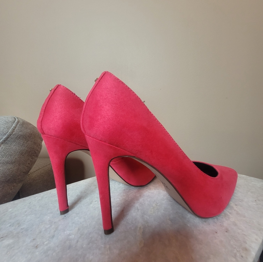 BCBG fushia pink heals